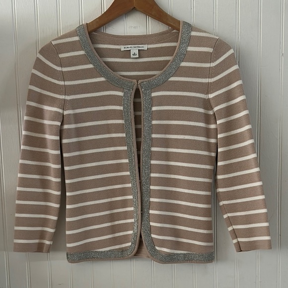 Banana Republic Beige and White Striped Cardigan Sweater sz Small - Picture 5 of 12